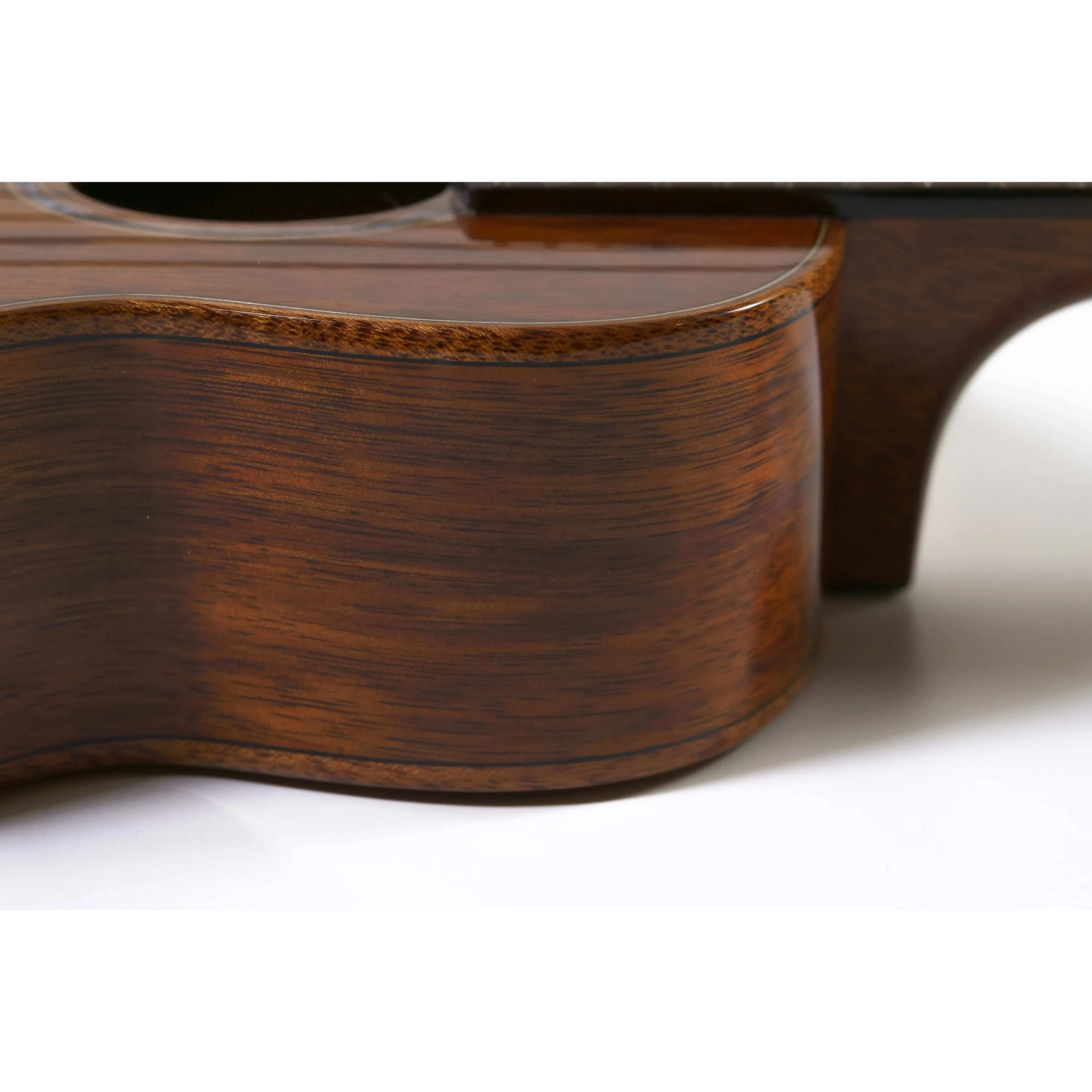 ANueNue AKK2 Hawaiian Koa Concert Ukulele - Image 3