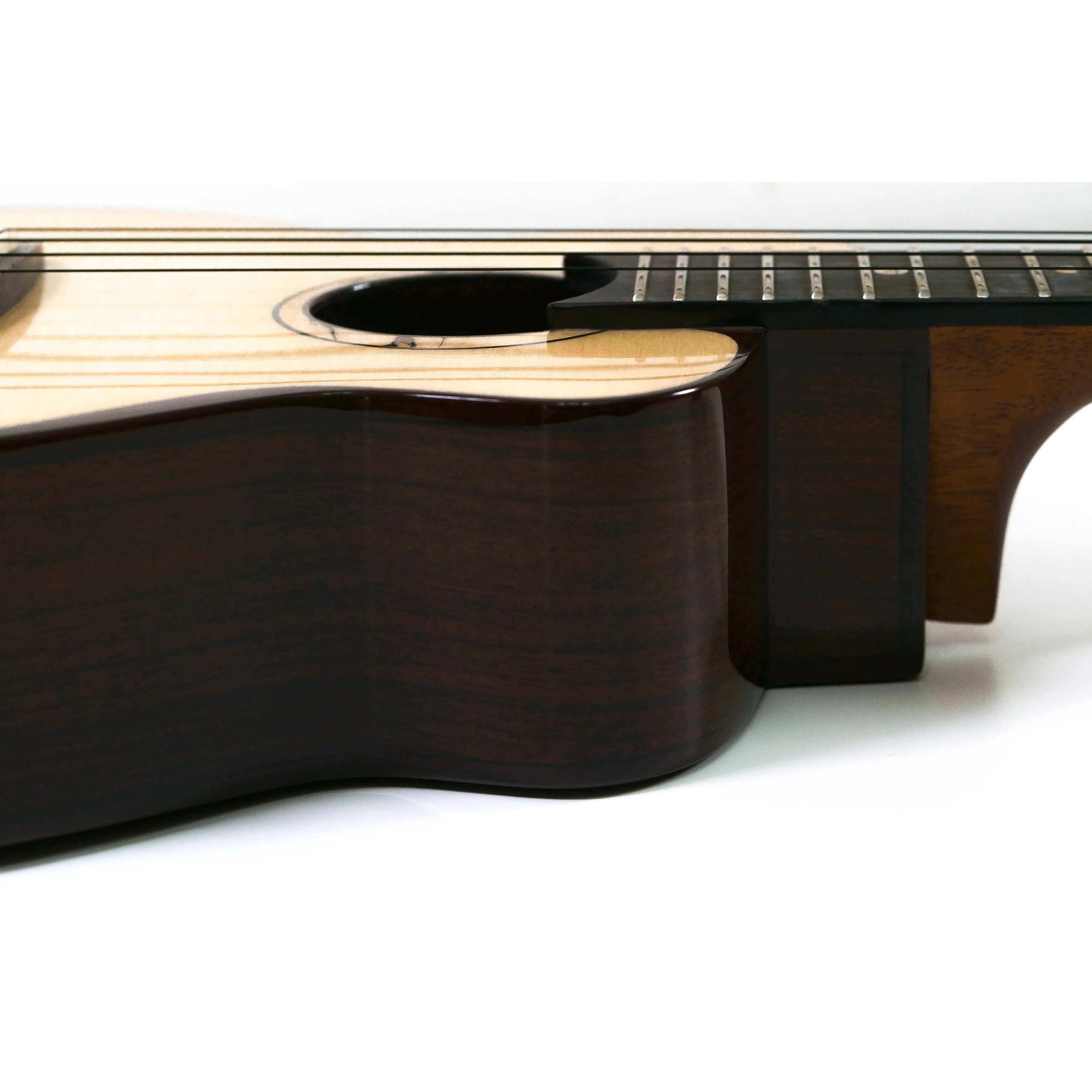 ANueNue UC200 Moon Bird Spruce & Rosewood Concert Ukulele - Image 3