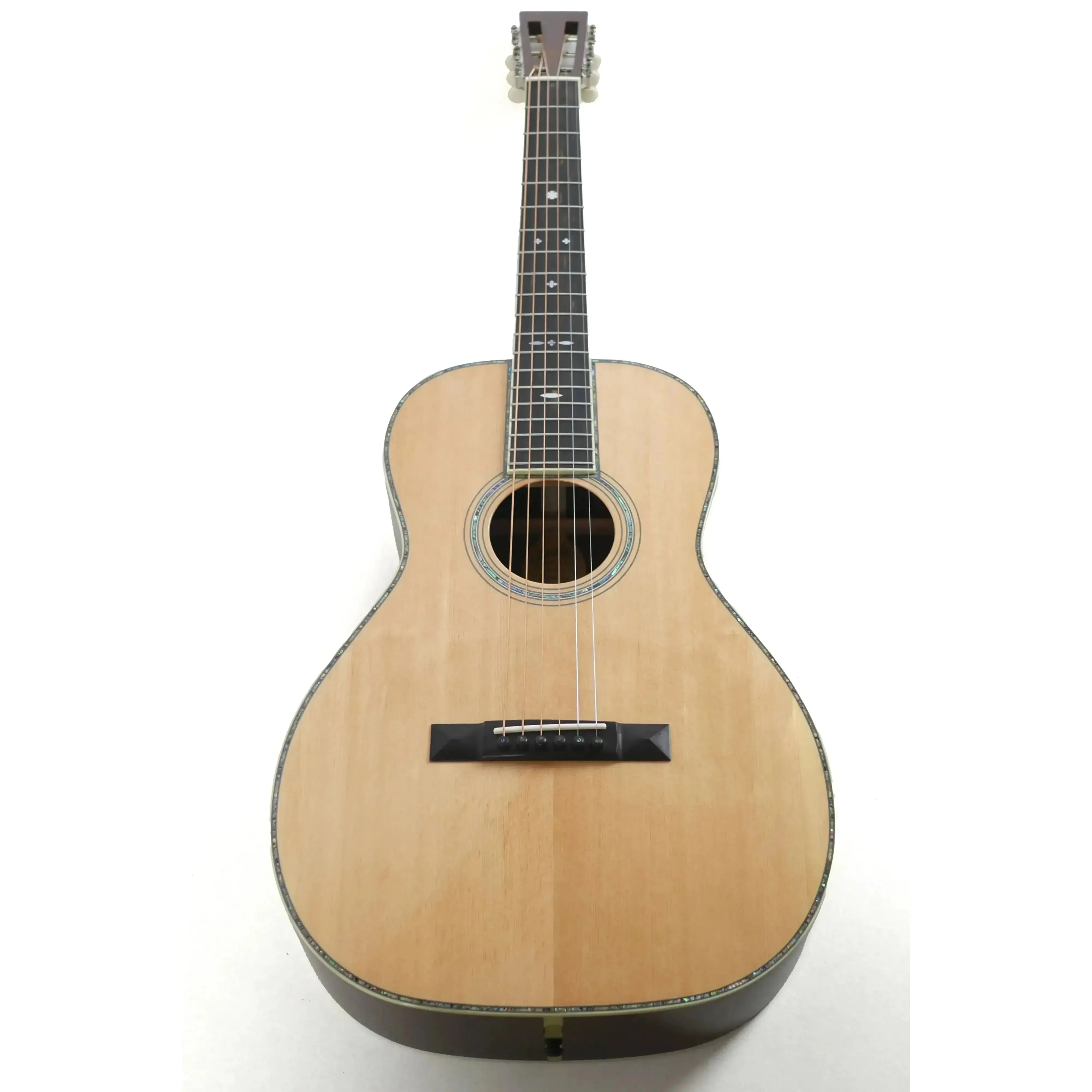 Blueridge BR-371E Historic Series Acoustic-Electric Parlor Guitar w/ L.R Baggs E.A.S Pickup - Image 4