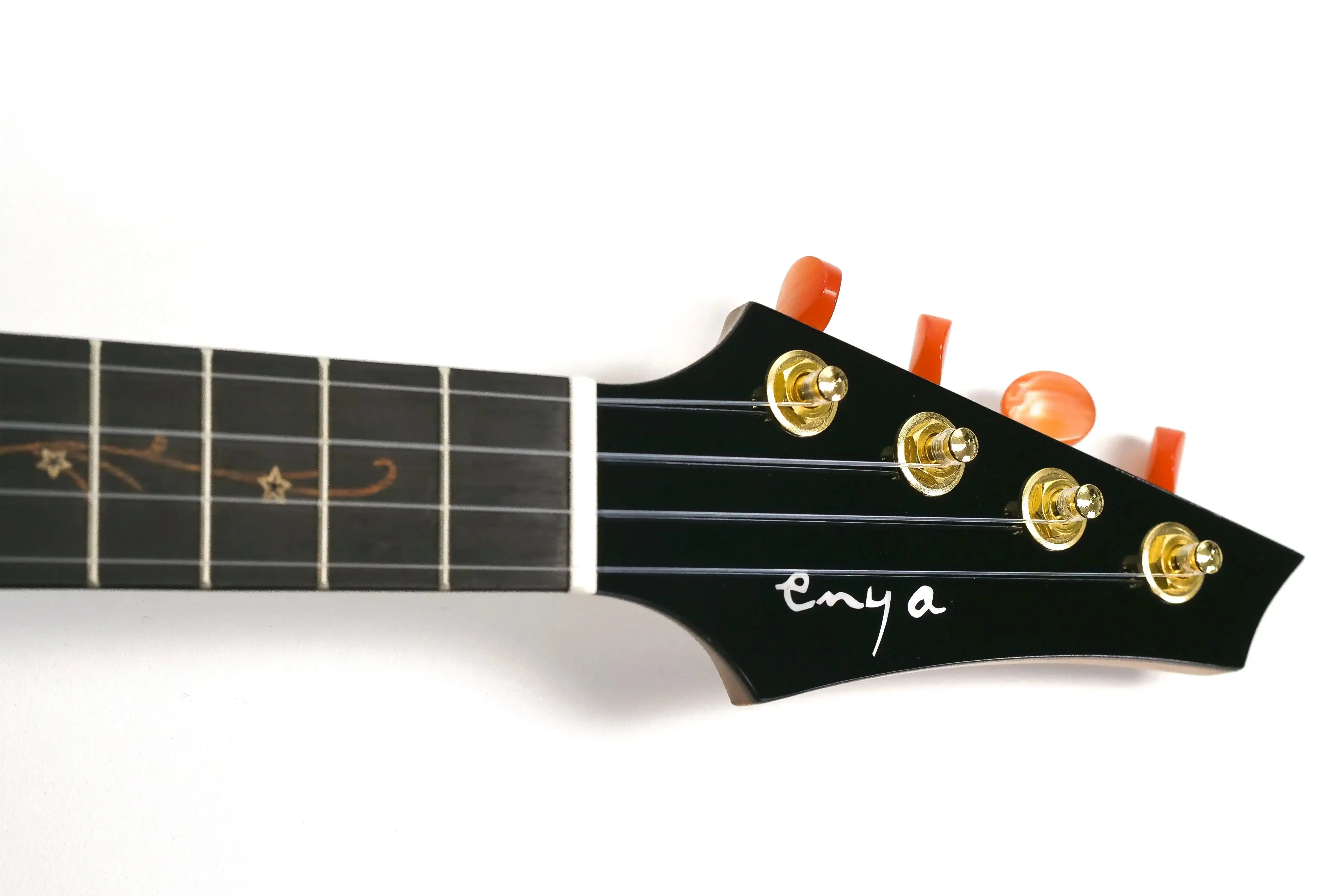 Enya EUC-MG6 Mango Concert Ukulele w/ Cutaway - Image 7