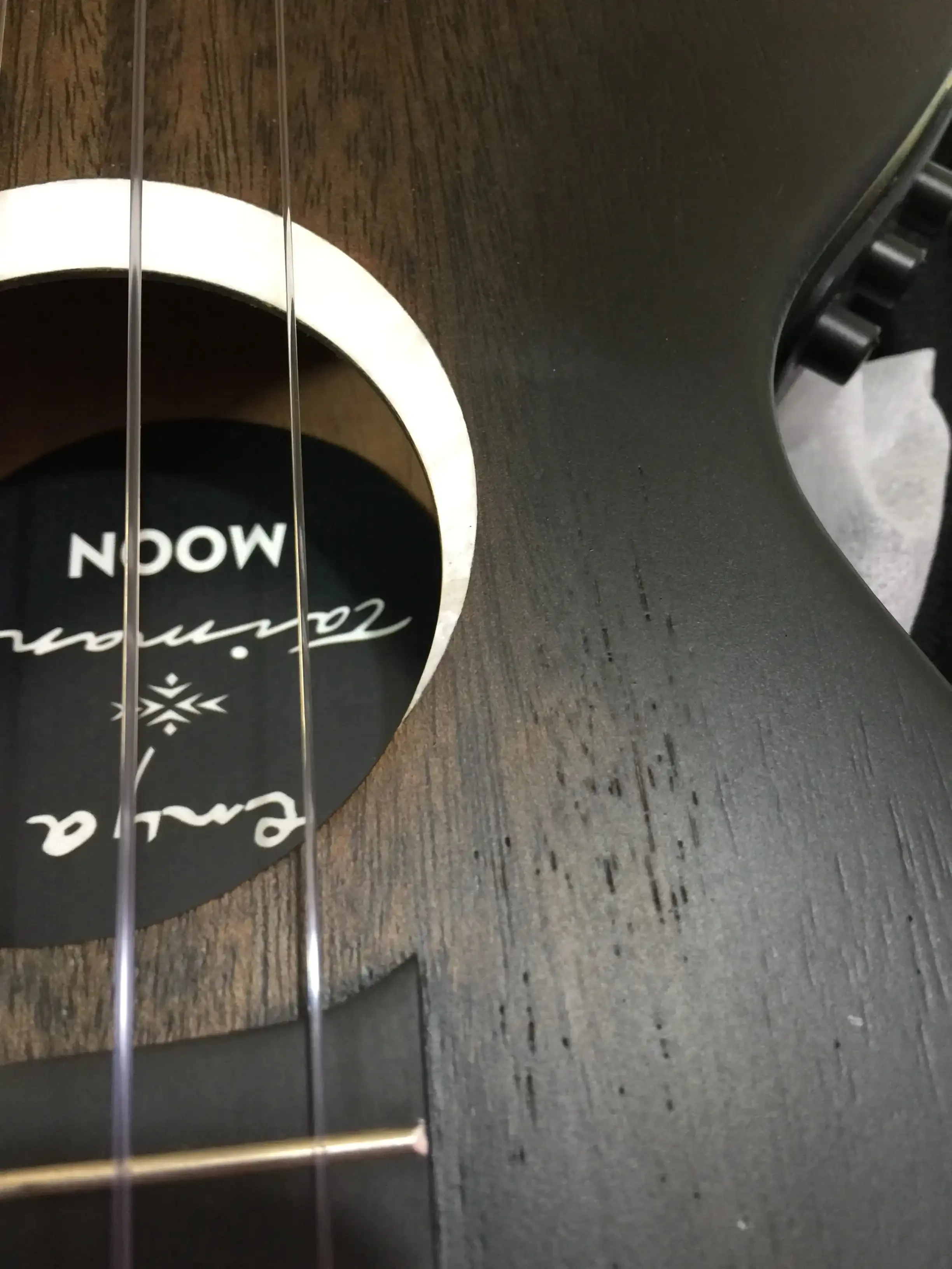Enya EUT-MOON-BK-EQ Taimane Signature Acousticplus Tenor Ukulele "Zora" - Blem - Image 5