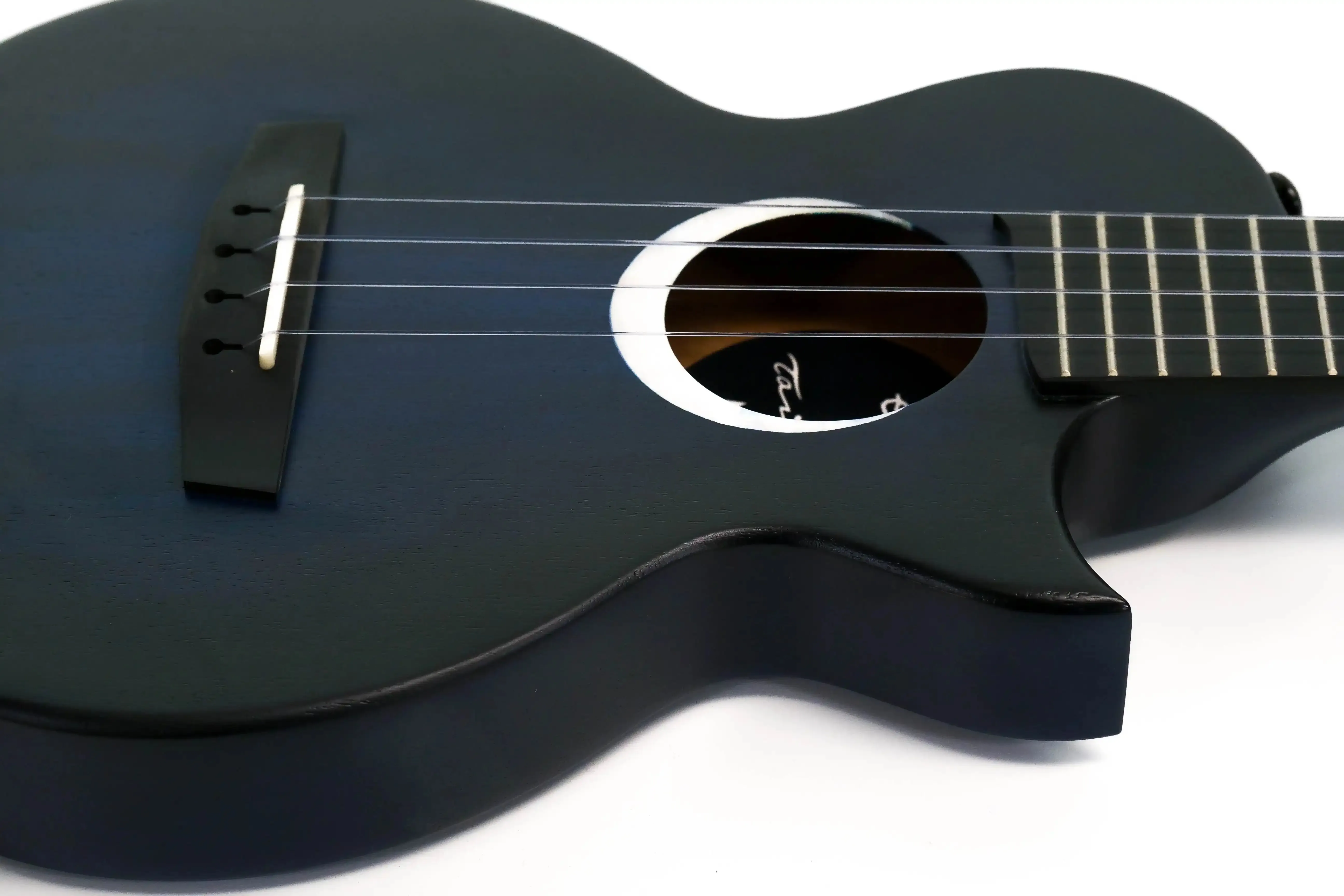 Enya EUT-MOON-BU Taimane Signature Solid Mahogany Acoustic Tenor Ukulele - Blue - Image 3