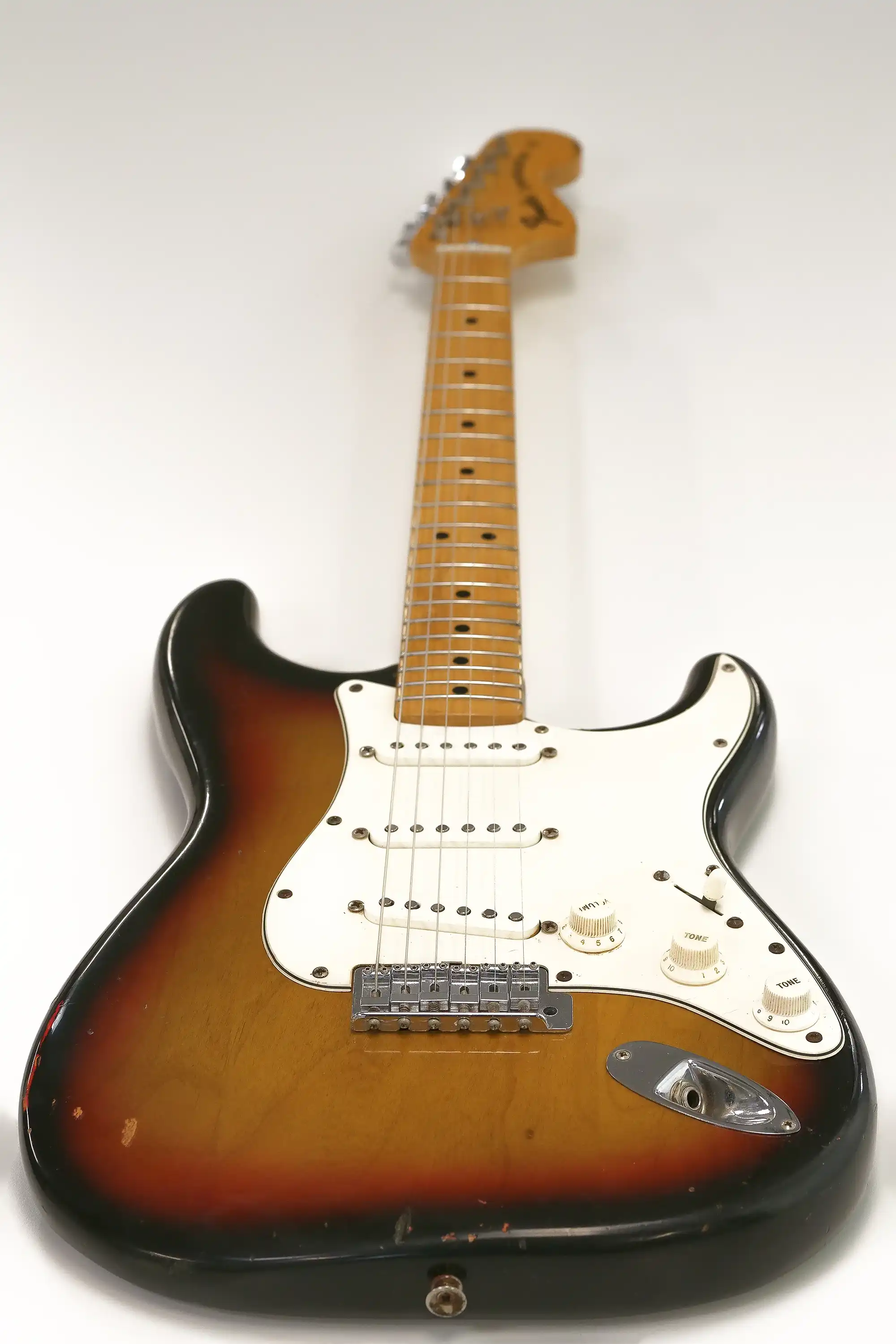 Fender 1974-1975 Stratocaster Sunburst Vintage Electric Guitar "SLOWHAND" - Image 5
