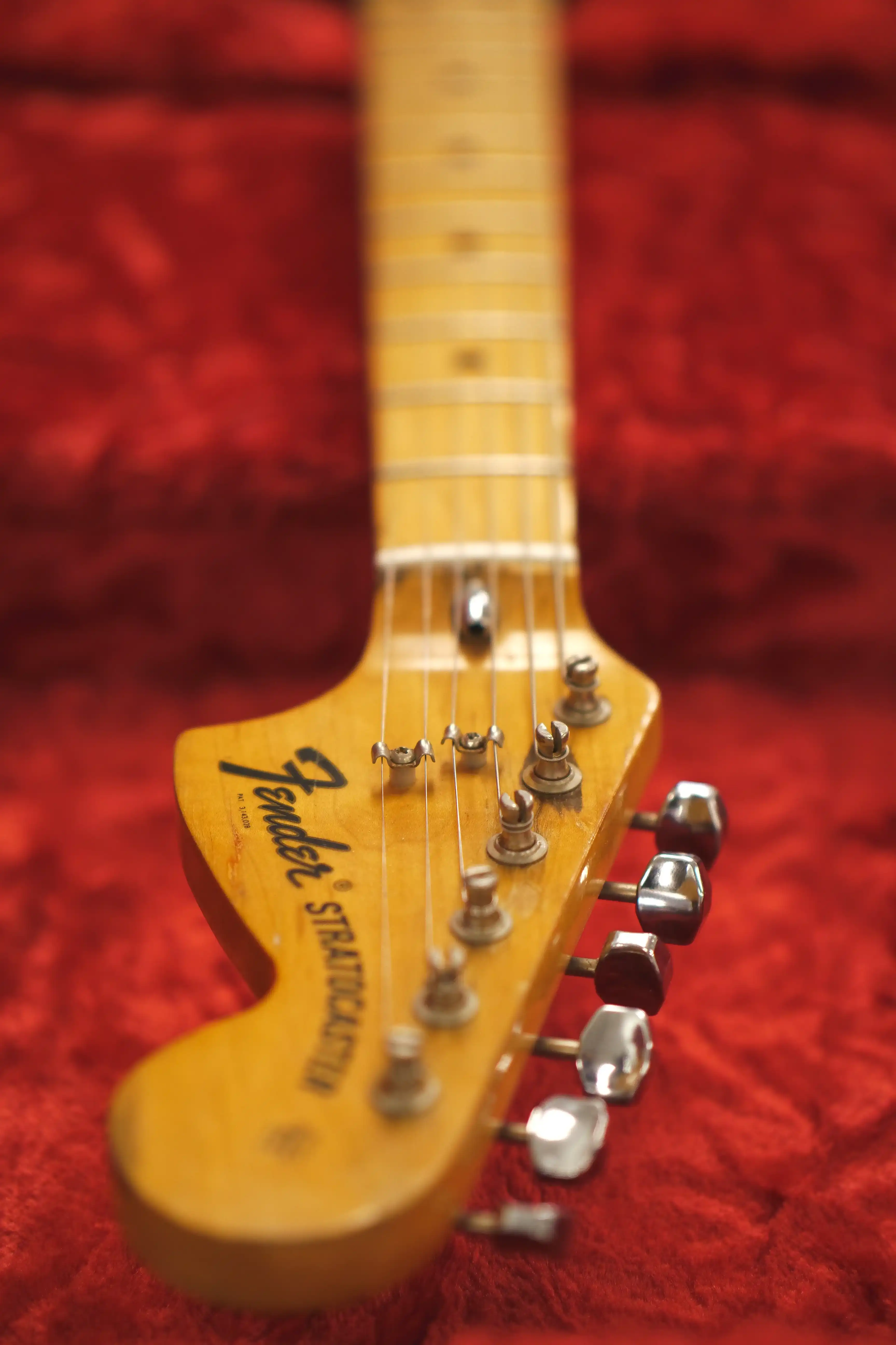 Fender 1974-1975 Stratocaster Sunburst Vintage Electric Guitar "SLOWHAND" - Image 6
