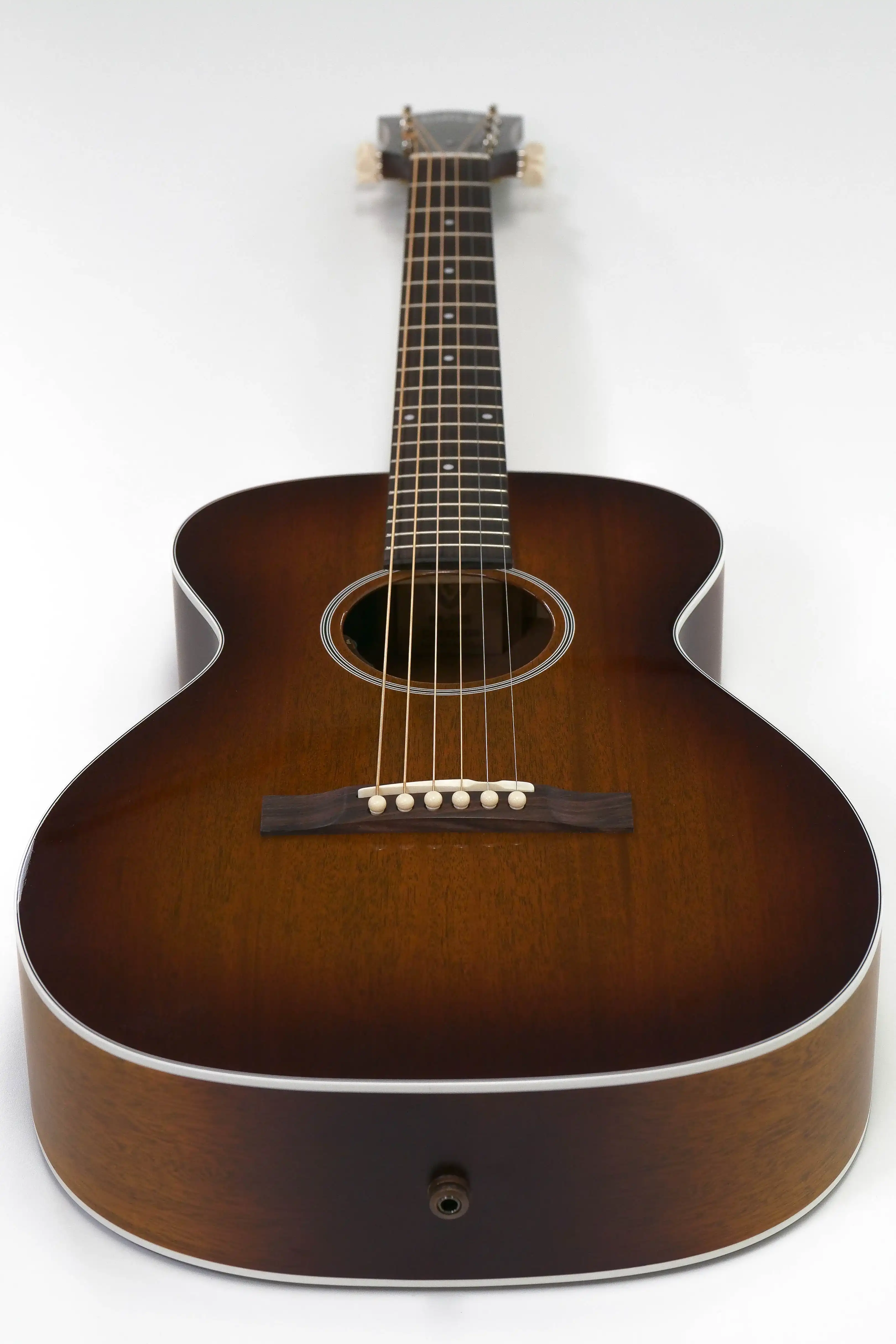 Guild M-25E California Burst Acoustic Guitar Mahogany - Image 6