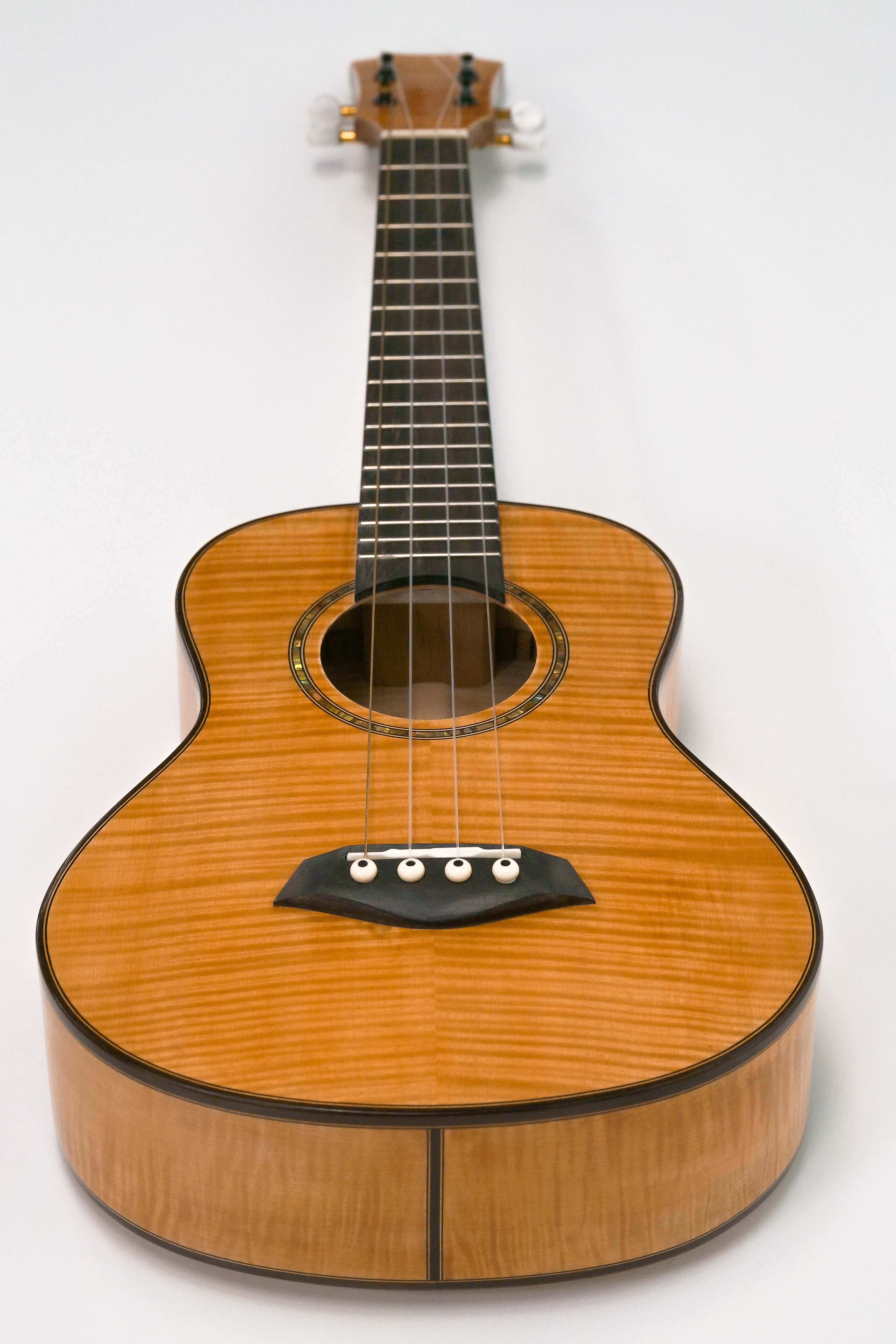 Guitarras Romero Prototype Model-T Custom Tenor Ukulele w/ Pickup - Image 4