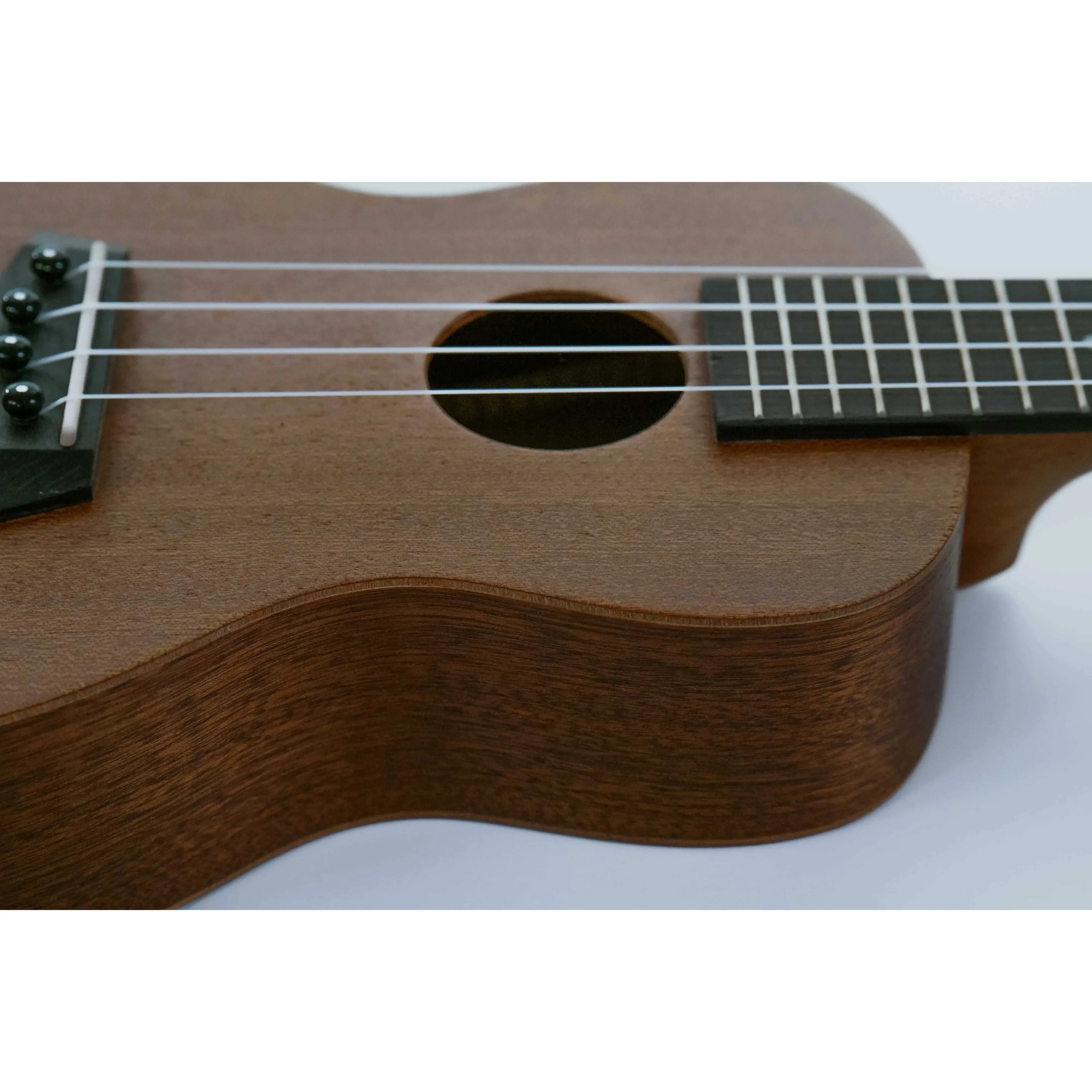 Islander MC-4 Mahogany Concert Ukulele - Image 3