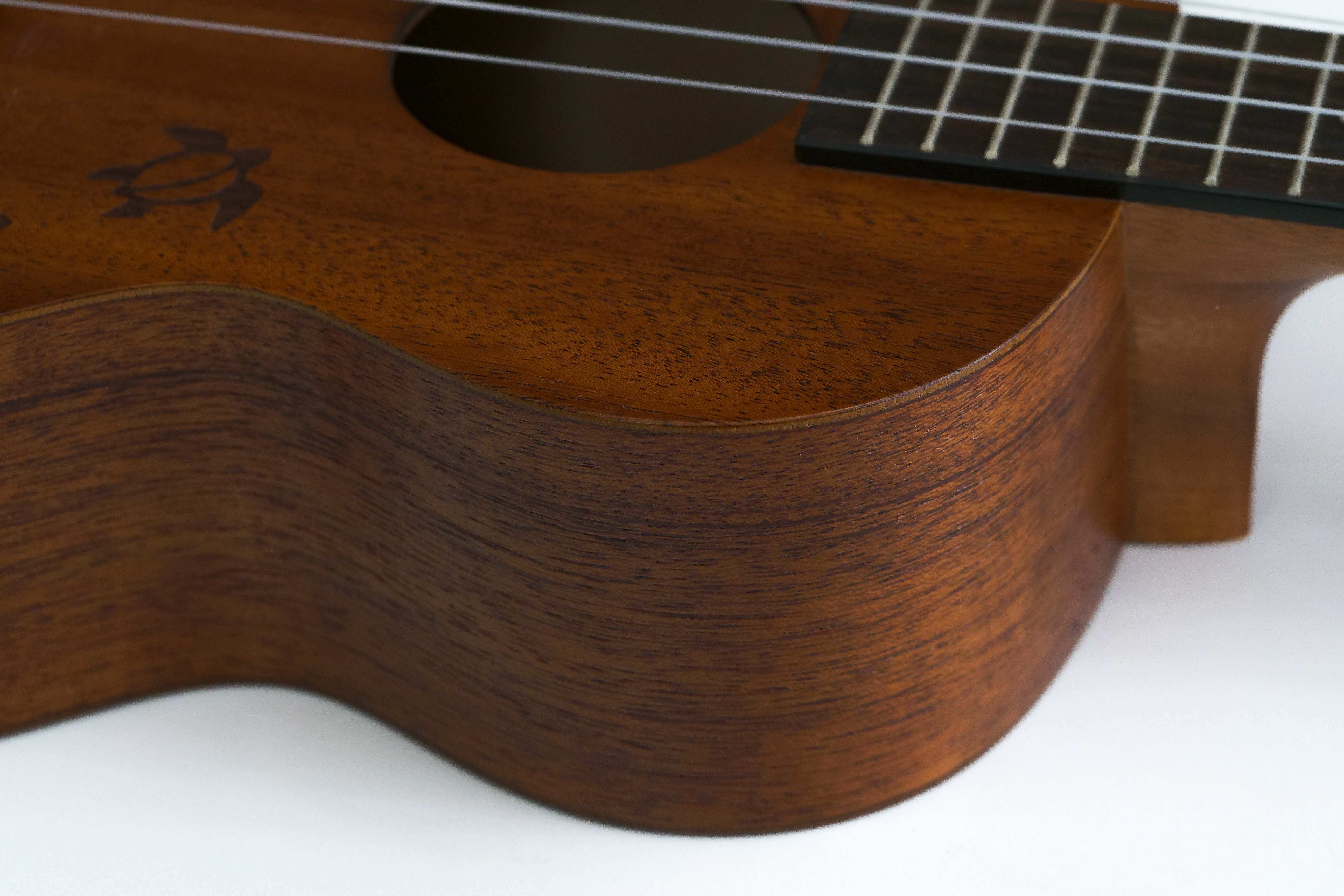 Islander MT-4-HNS Mahogany Tenor Ukulele w/ Honu Turtle - Image 3