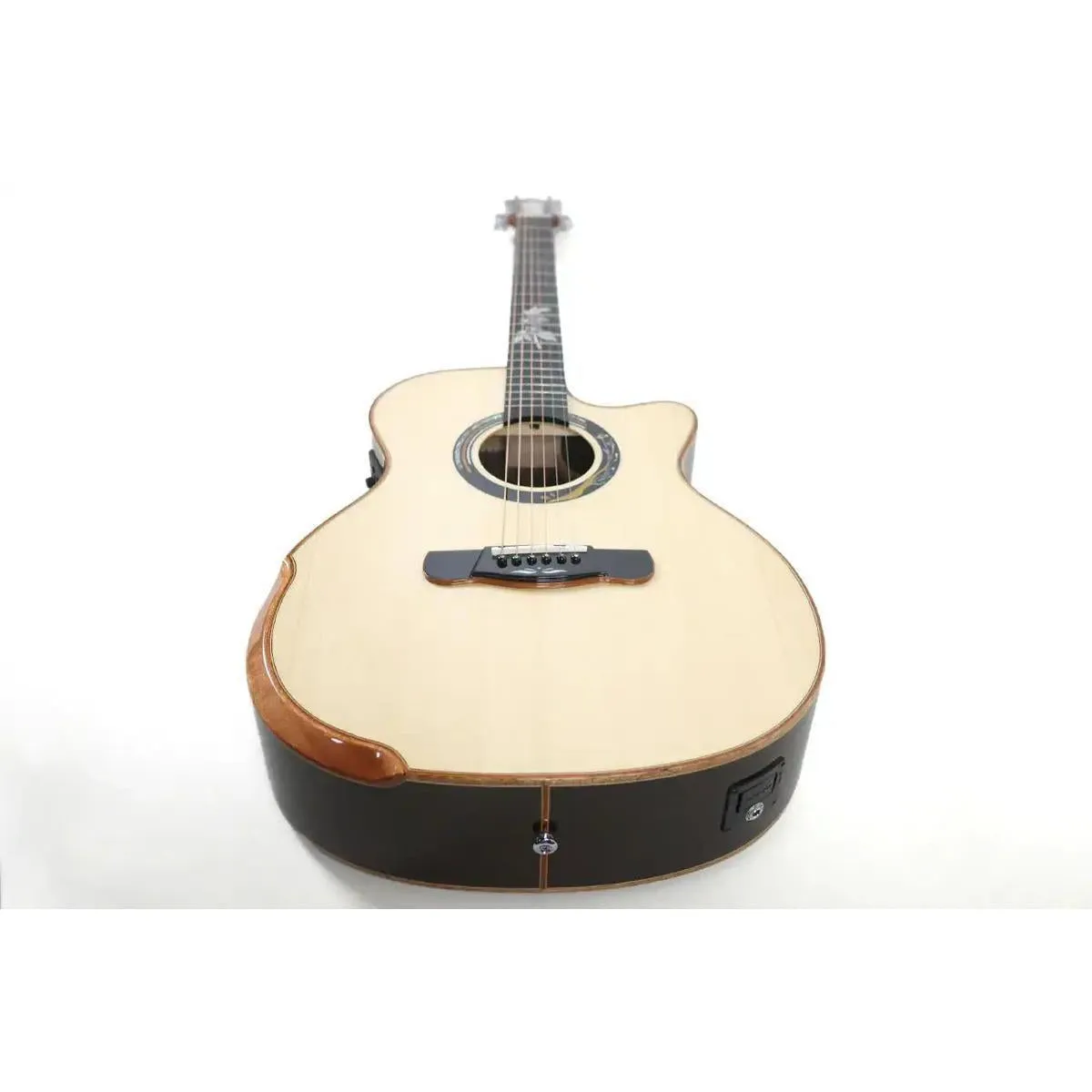 Mérida A18GAC1-EQ Classic Series Auditorium Acoustic-Electric Guitar - Image 5
