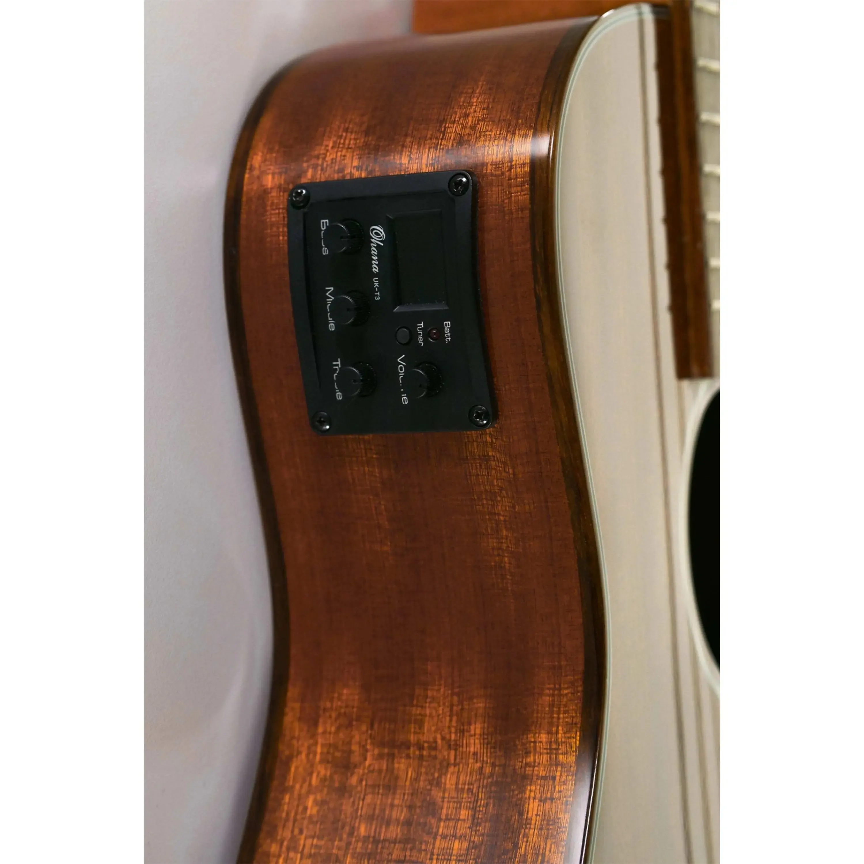 Ohana BK-35GCE Solid Mahogany Baritone Ukulele w/ Pickup & Strap Buttons - B-STOCK - Image 5