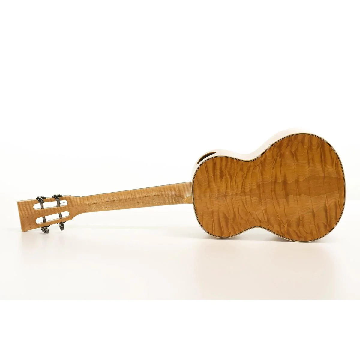 [PRE-OWNED] Kinnard Custom Tenor Sinker Redwood & Big Leaf Quilted Maple “Pale Moon” - Image 2