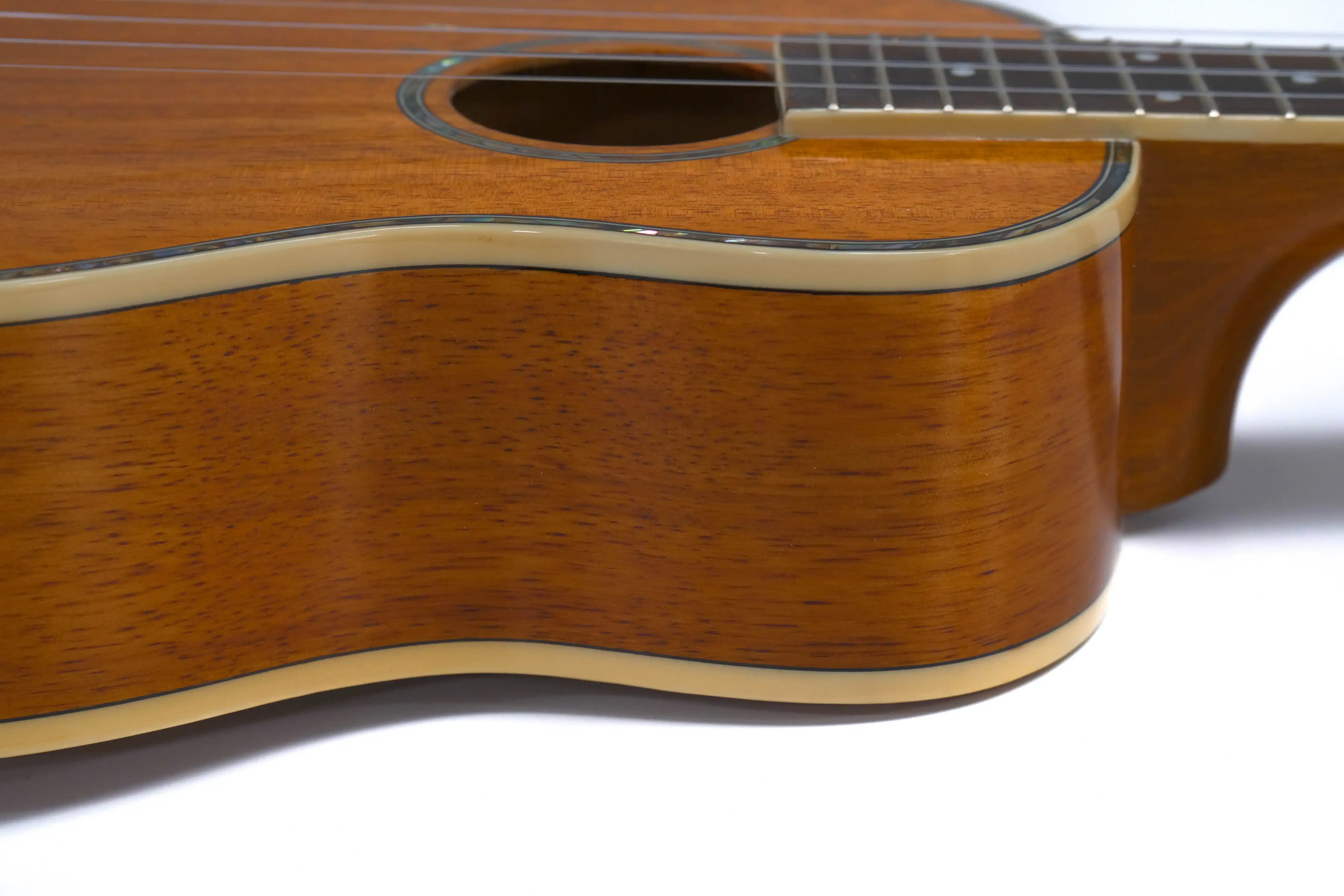 [PRE-OWNED] Oscar Schmidt by Washburn OU-5 Koa Concert Ukulele - Image 3