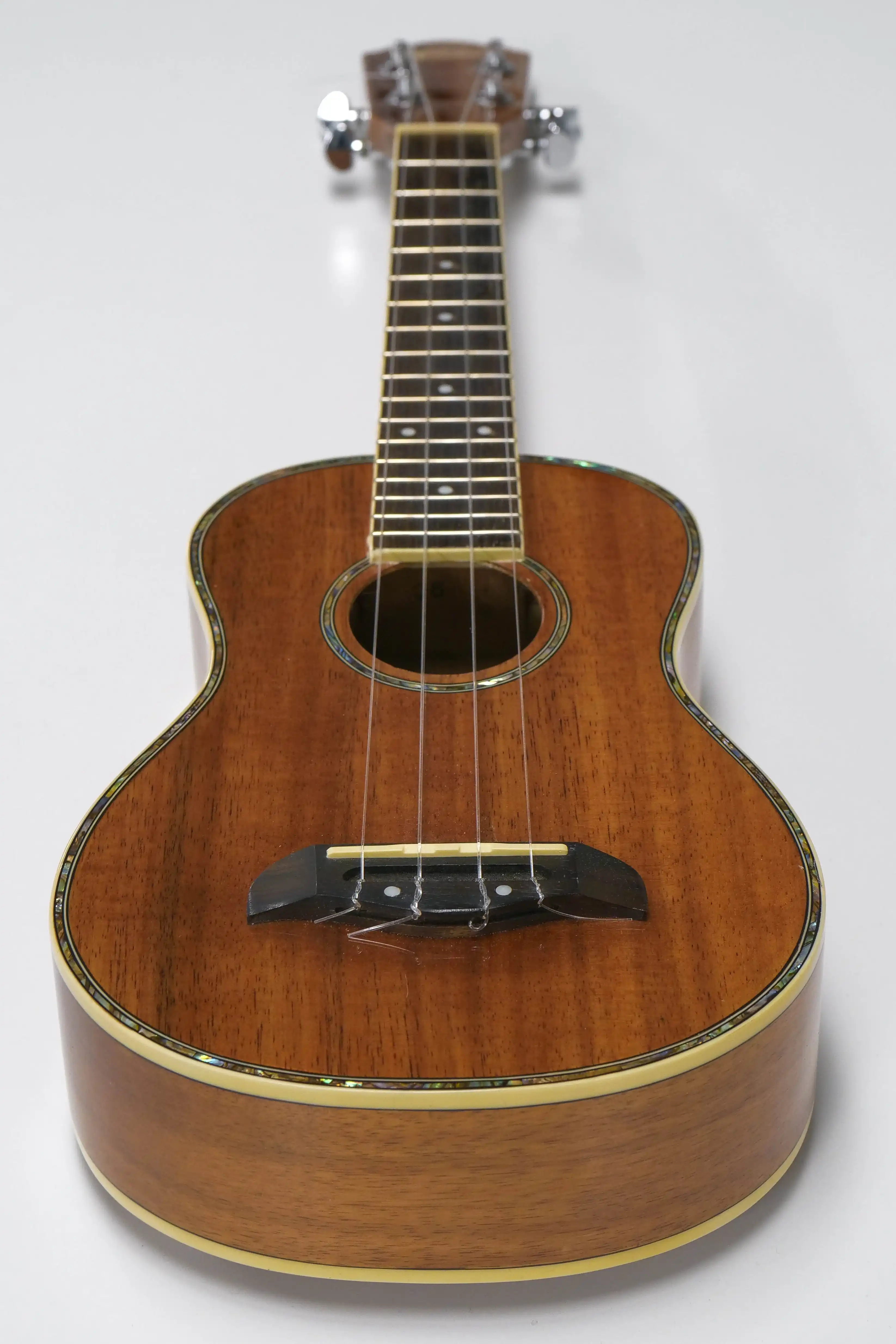 [PRE-OWNED] Oscar Schmidt by Washburn OU-5 Koa Concert Ukulele - Image 5