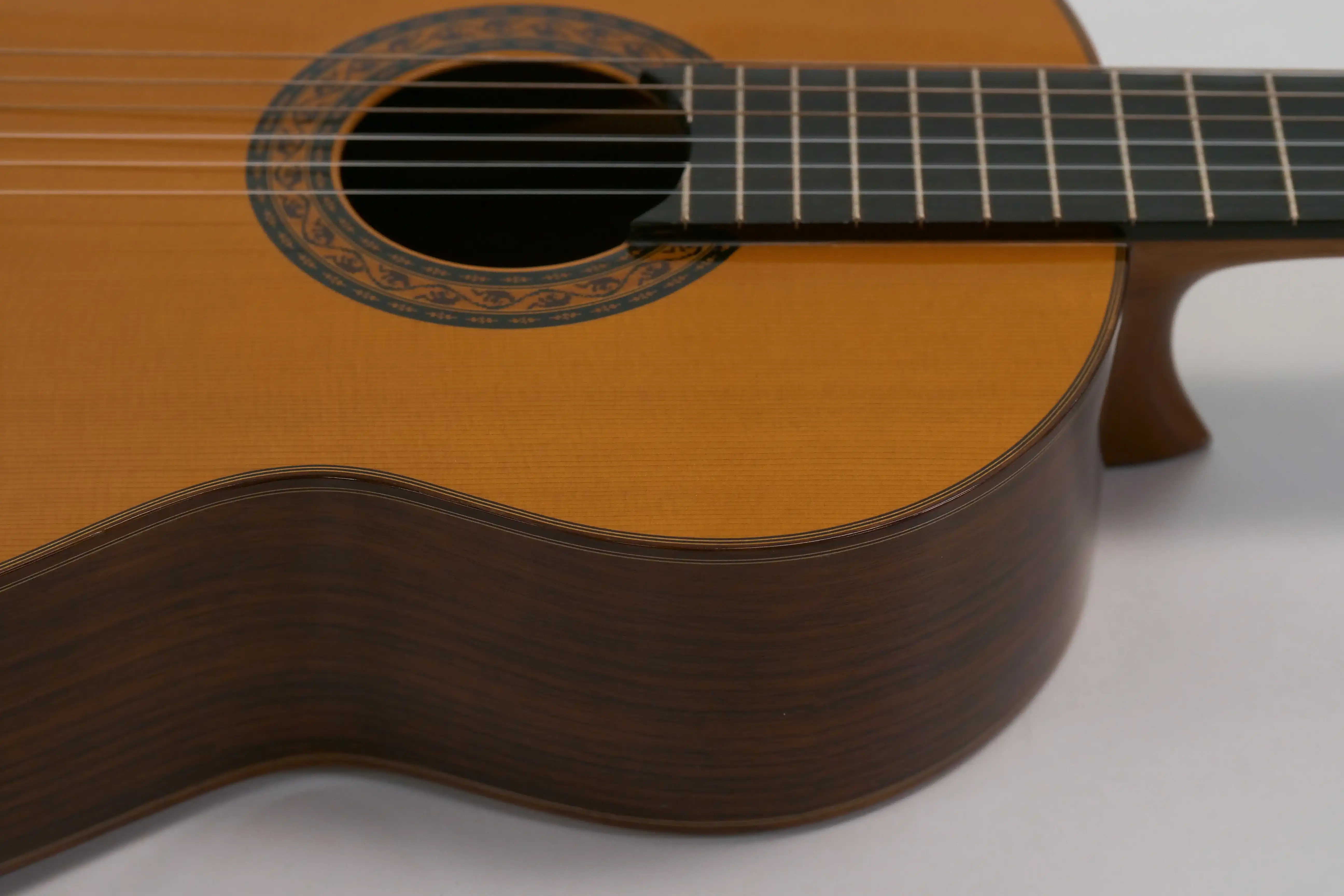 [PRE-OWNED] Vicente Sanchis Model 39 Classical Guitar with Pickup - Image 3
