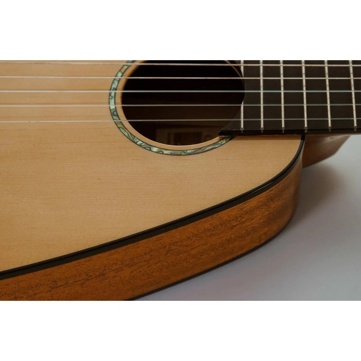 Romero Creations DHo6-SM Daniel Ho Nylon 6 String Guitar/Guilele - Image 3